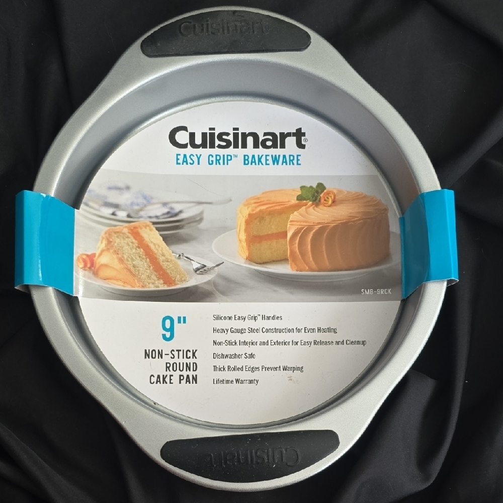 Cuisinart Silver and Blue Party Cake Pan